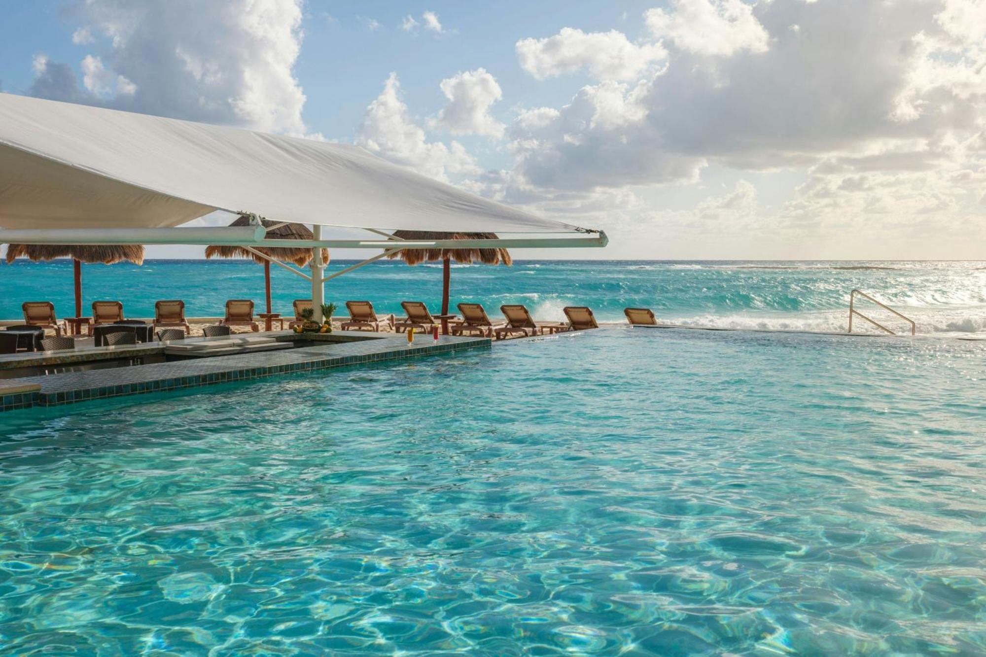 The Westin Cancun Resort Villas & Spa Exterior foto